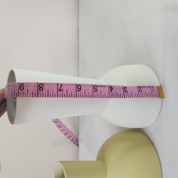 Ceramic Flower Vases Set Of 2. Size 9" 6" - Picture 2 of 8